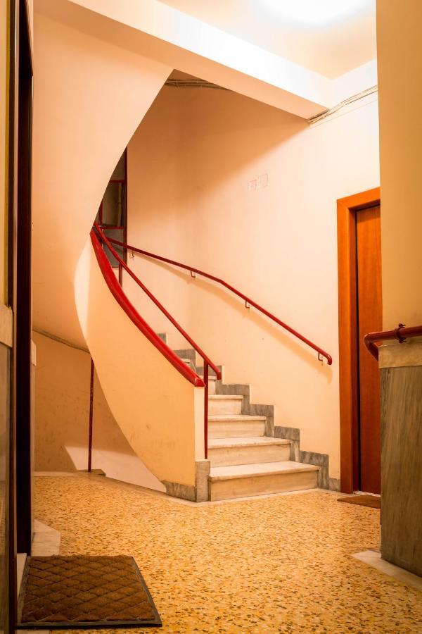 Martin'S Akropolis Studio Athen Exterior foto